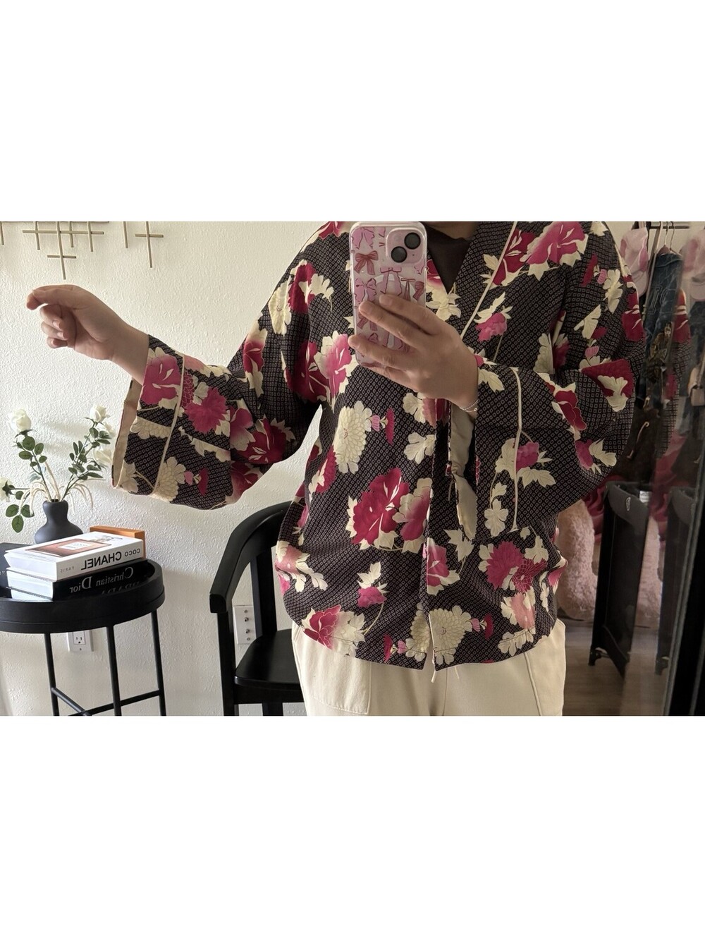 VTG Women’s Natori Neiman Marcus floral print V-neck Sleep satin topSize M Loose